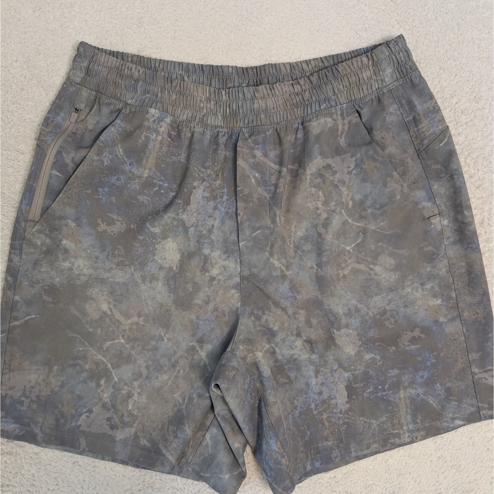 NEW VRST Mens Med 30" Stealth 7" Unlined Shorts Desert Camo Marble Gray